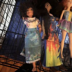 Disney Princess dolls 