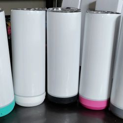 Customizable LED Bluetooth tumblers 🔊🔊🔊 Get yours NOW! ✨🤗