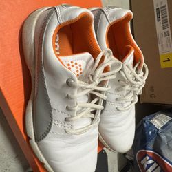 kids golf shoes，size:2C