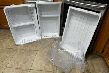 Samsung refrigerator drawers. PICK UP ONLY!
