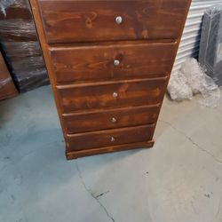 Chest With 5 Drawers 200 Free Delivery