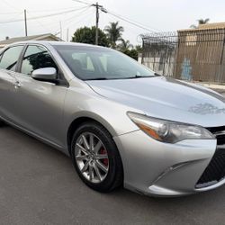 2015 Toyota Camry SE 