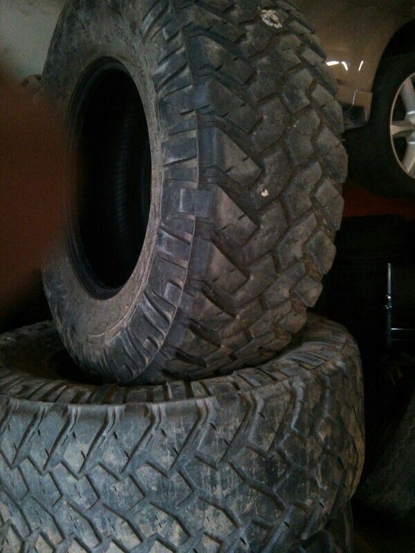 3 265/65/18s Wrangler Goodyears