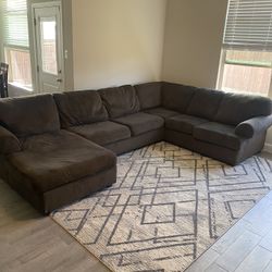 Sectional Couch 