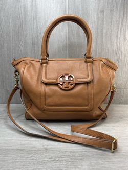 Tory Burch Amanda Classic Hobo / Satchel (A1D035135)
