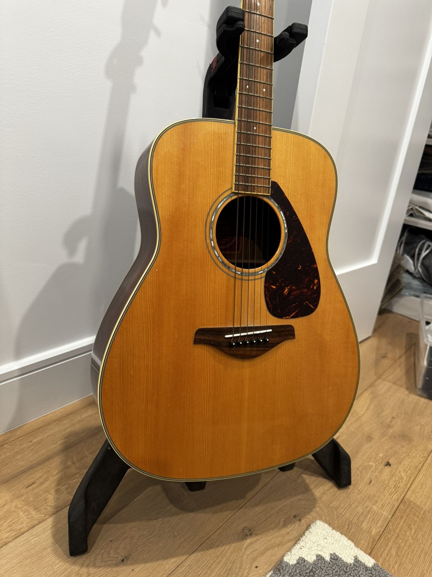 Acoustic Guitar Yamaha FG730S Red Label