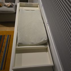 Changing Table Topper And Changing Pad