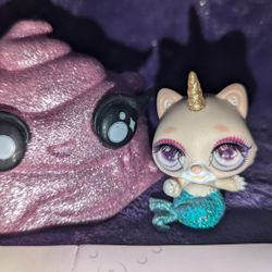 Poopsie Cutie Tootie Surprise FINS Mermaid Kitty Cat

This Cutie Tootie is a "regular" according to the checklist. (Which is included! )


