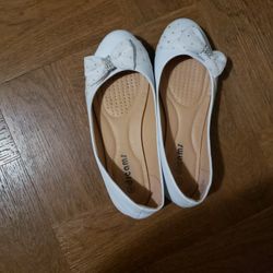 Girls Flats Size 6