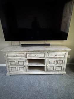 TV Console 