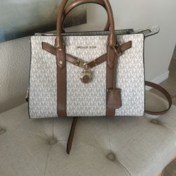 MICHAEL KORS, Handbag, Brand New Condition, Clean, No Hidden Damages 