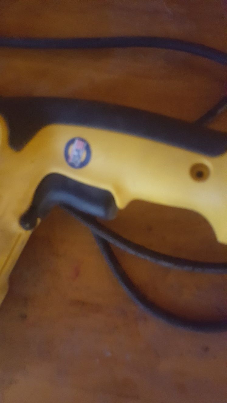 Dewalt