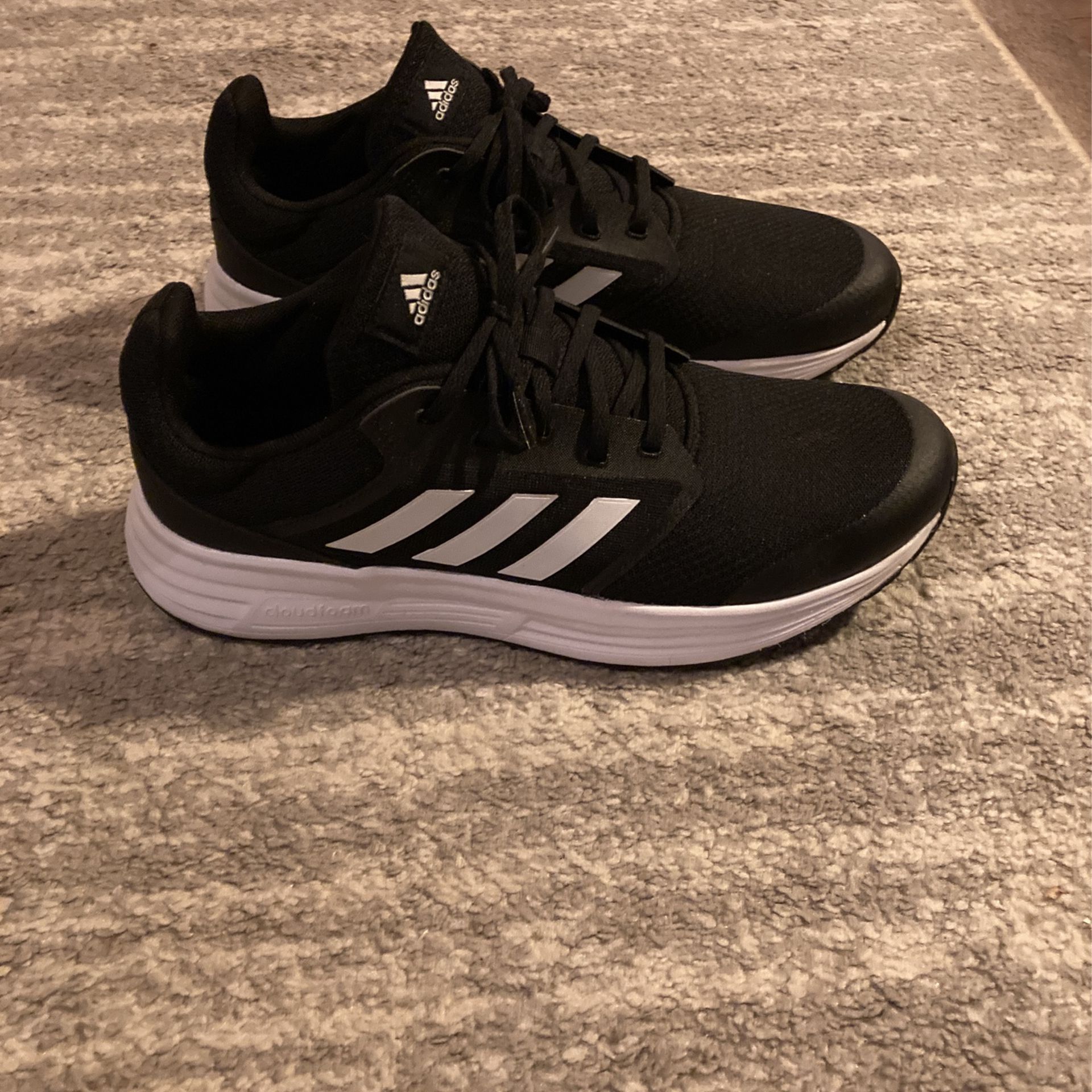 Black and White Adidas Cloudfoam Sneakers for Sale in Tulsa, OK - OfferUp