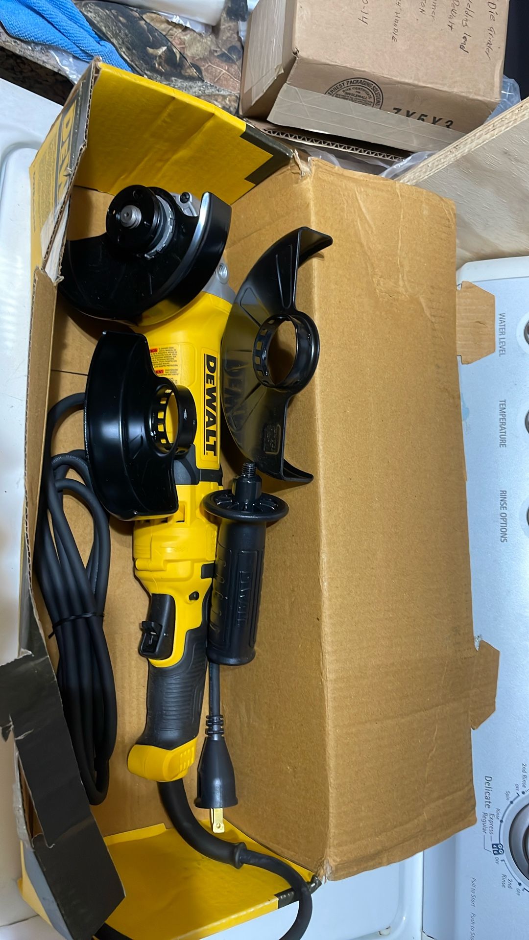 De Walt Grinding 6” 4 1/2”