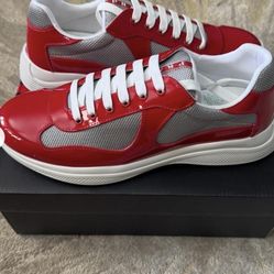 Prada Size 9 Red 
