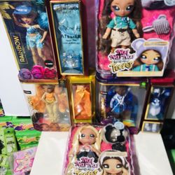 $90 Dolls Bundle For Everything  It’s All Brand New And Pick Up Gahanna