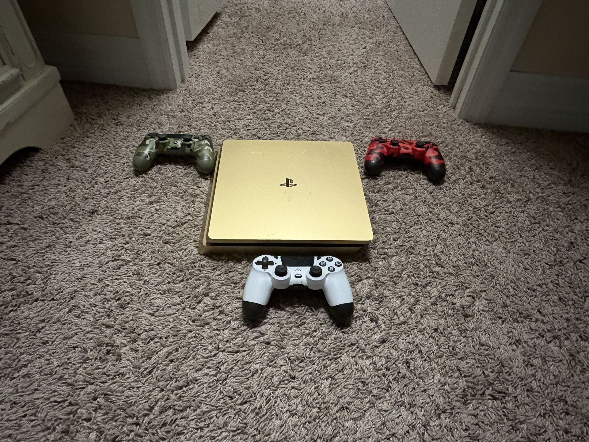 Ps4 Golden Console