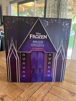 Disney Frozen Anna & Elsa collector doll set