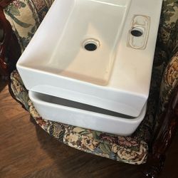 Set of 2 sinks
