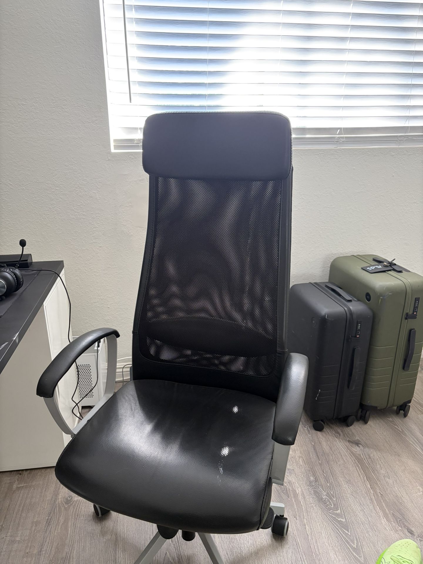 IKEA Markus Chair Black Leather Works Great 