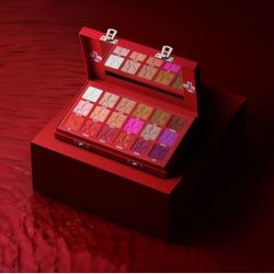Jeffree star blood sugar palette