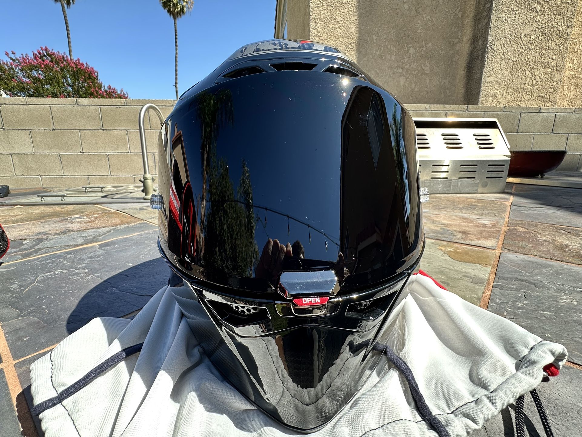 KYT Helmet / Cardo PacTalk 