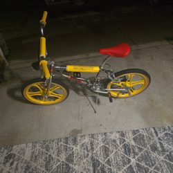 Stranger Things Madmax Bike Mongoose