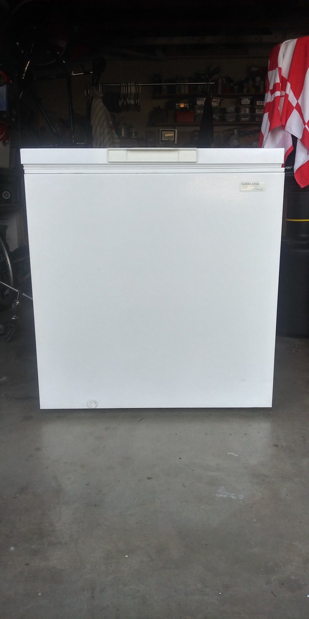 Kirkland Signature 7.0 cubic foot chest freezer