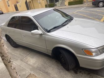 2000 Toyota Camry
