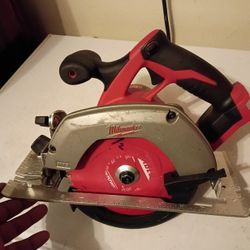 Used M18 MILWAUKEE 61/2 Circular Saw Tool Only $80