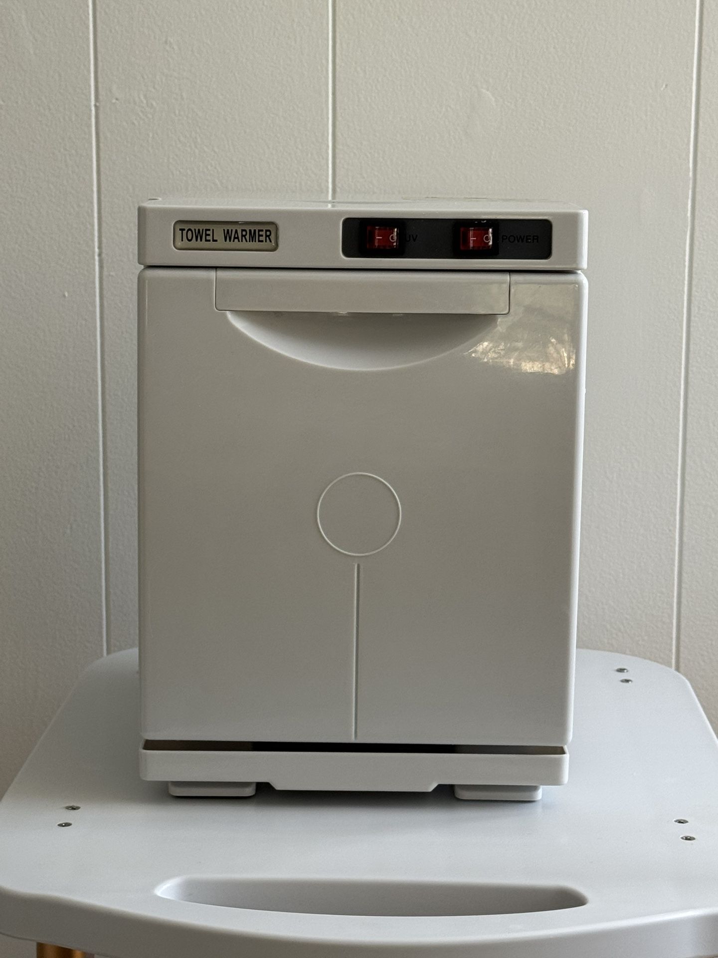 Mini Towel Cabinet