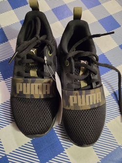 Kids Puma shoes