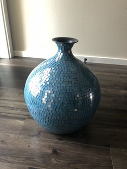 Dania furniture glass vase