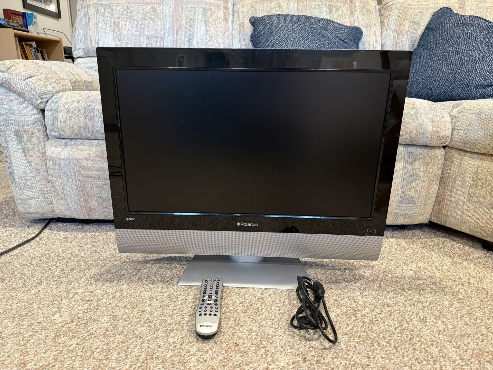Flatscreen 27 Inch HDTV
