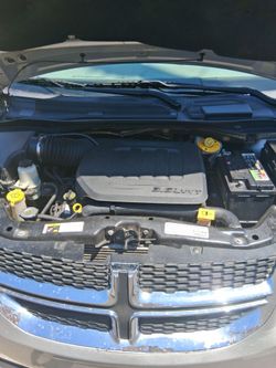 Dodge caravan 2019 salvage title