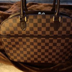 Authentic Louis Vuitton Purse 