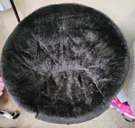 Mainstay Foldable Faux-Fur Saucer Chair, Multiple Colors (Black Plush)