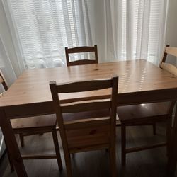 Ikea Dining Table 4 Chairs 