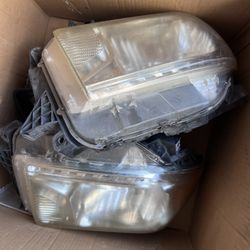 Toyota Tundra 2014 Front And Fog Lights