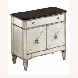 Bedroom dresser & 2 night stands