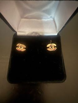 14k yellow gold CC screw back earrings