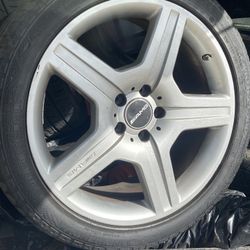 Mercedes Benz AMG Rims