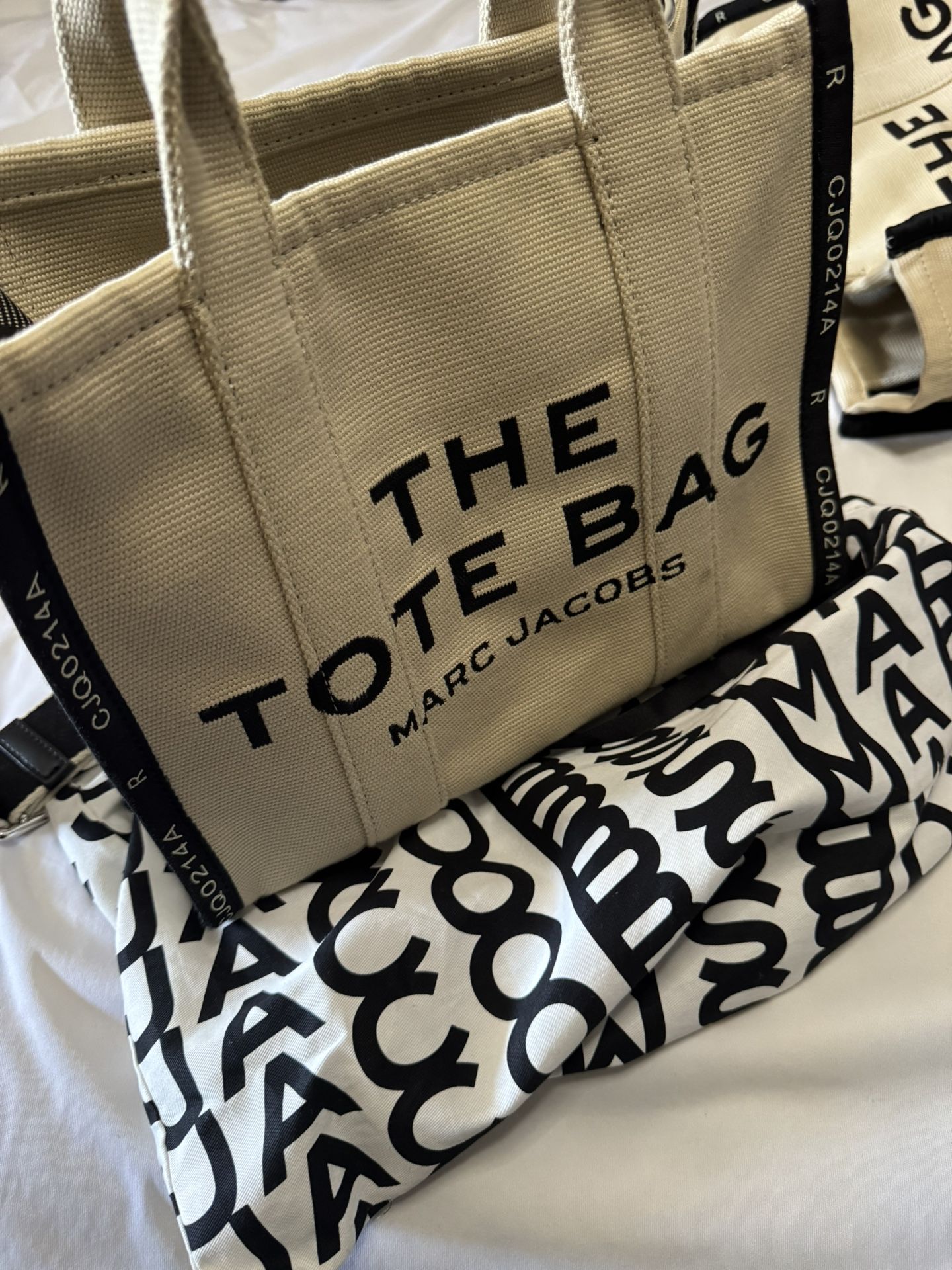 Marc Jacob's Tote Bag Medium, And Large Like New