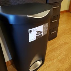 13 Gallon Trash Can with Lid - Large Kitchen Garbage Can with Stainless Steel Foot Pedal