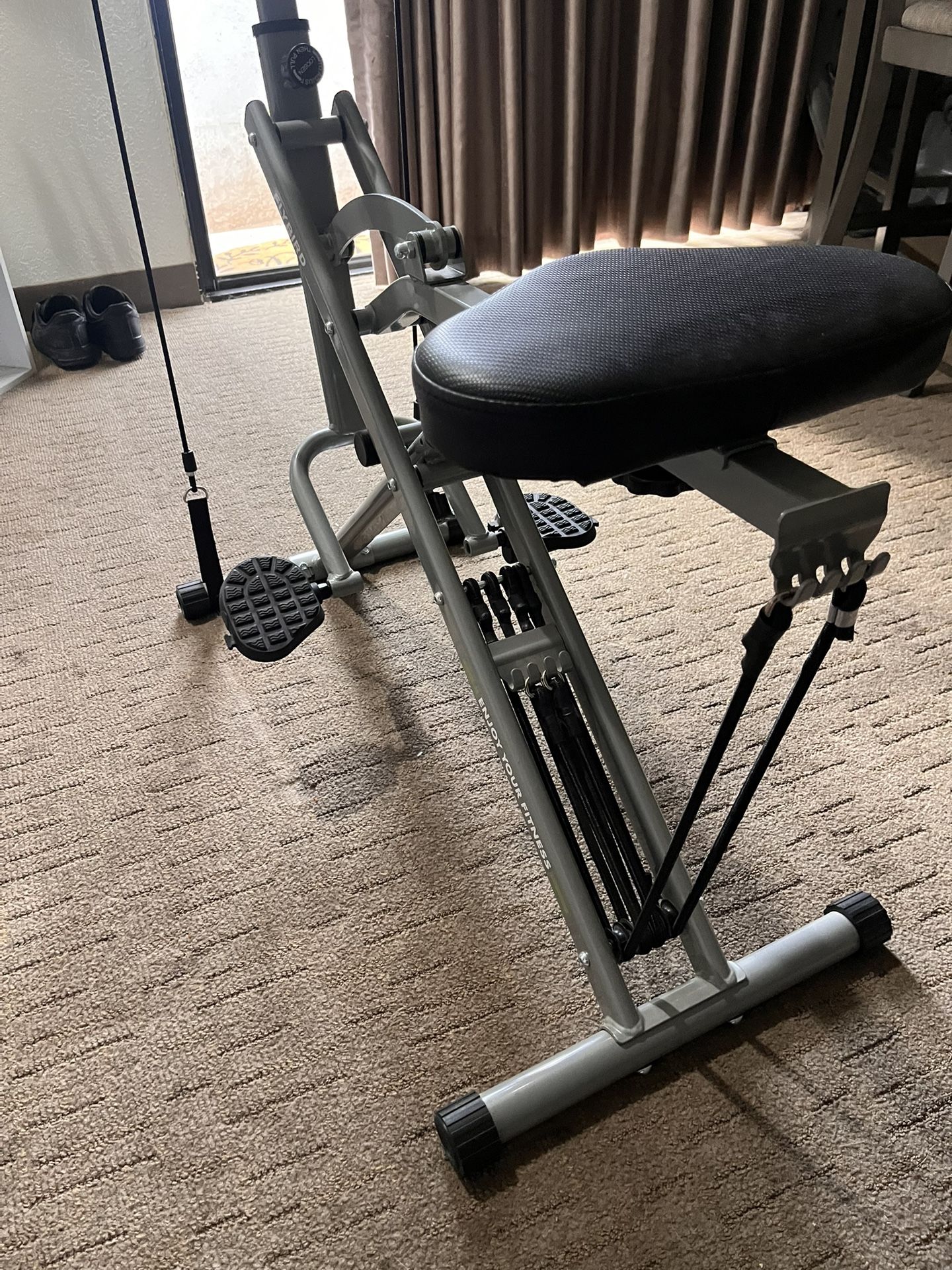 Squatting Machine