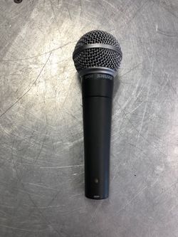 1003 Shure SM58 microphone 565742