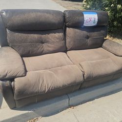 Free Couch With Power Recliners