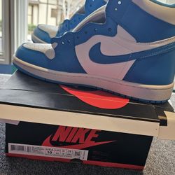 Nike Air Jordan 1 Retro High OG UNC trainers
