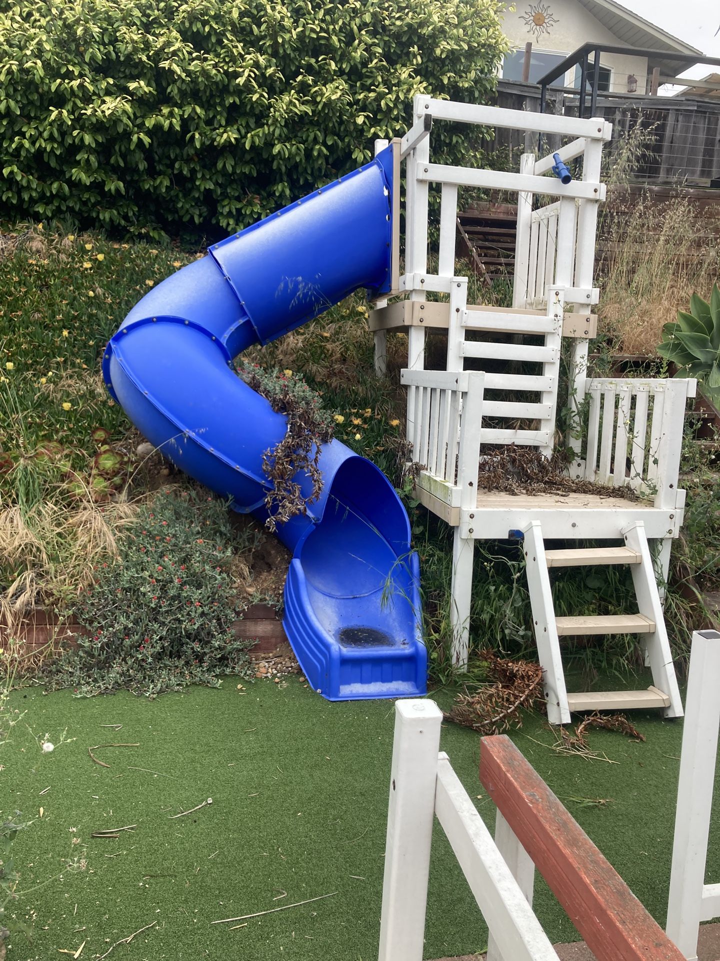 Playground- Come Take It Apart And Haul away