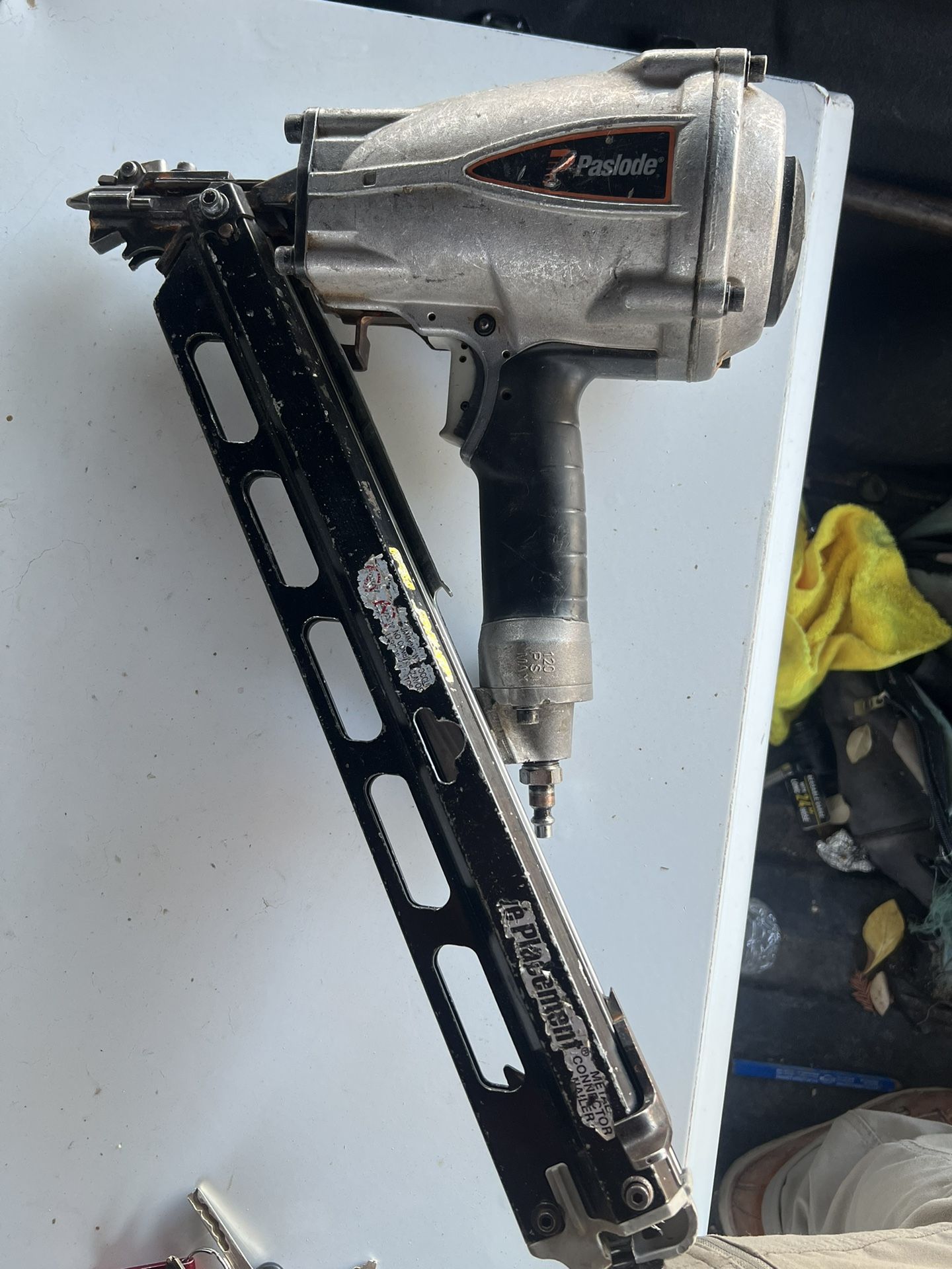 Paslode Nail Metal Connector Gun 